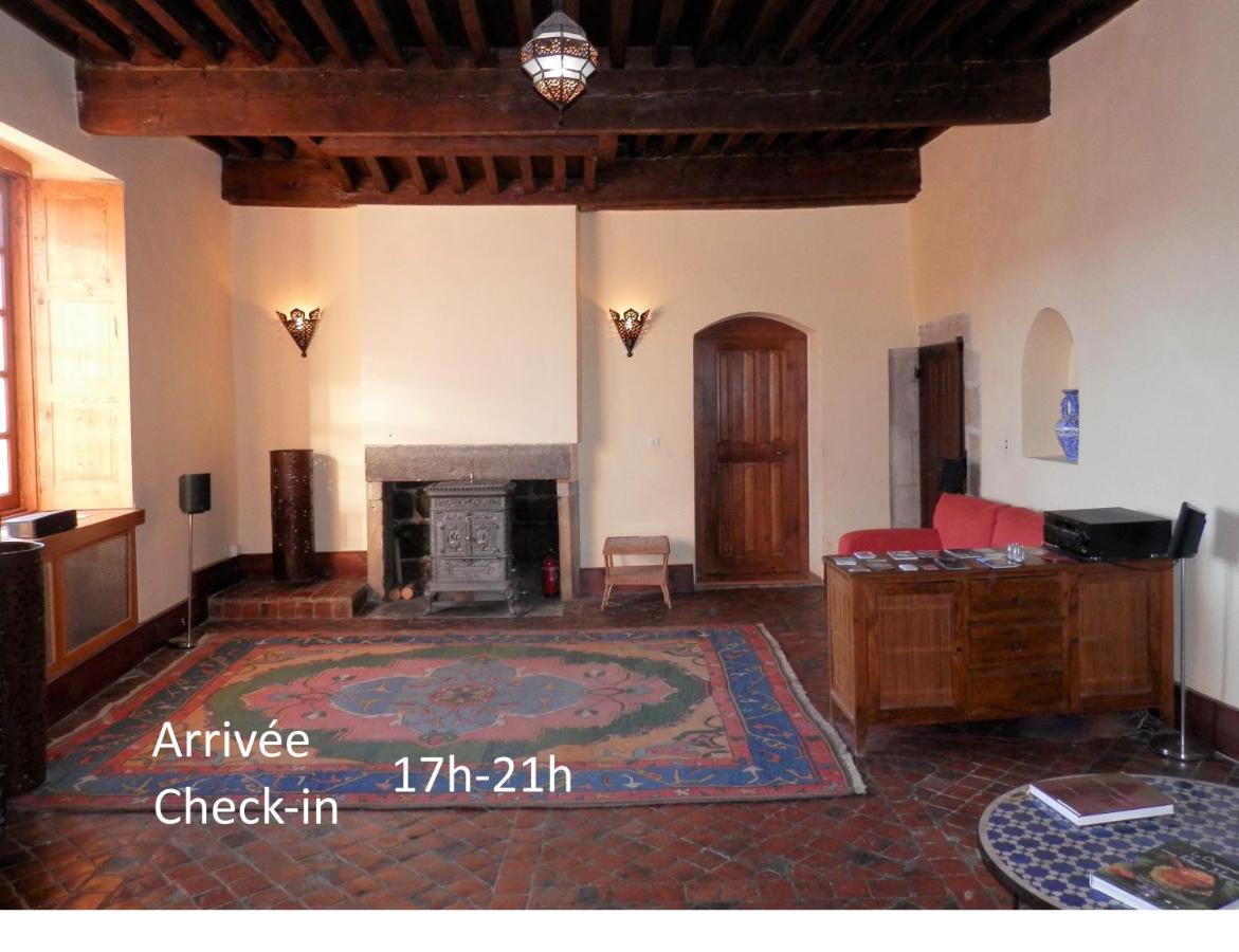 Chambres D'Hotes La Prevote - Ancien Couvent Contre La Cathedrale Le Puy-en-Velay Bagian luar foto